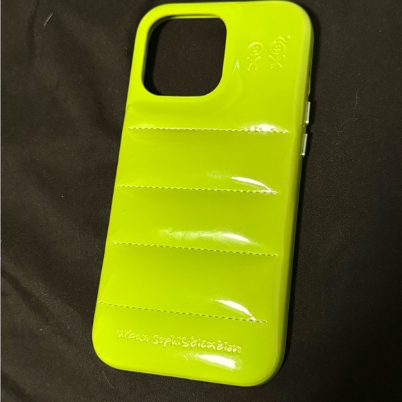 the-puffer-case-endless-sky- Urban Sophistication The Puffer Case